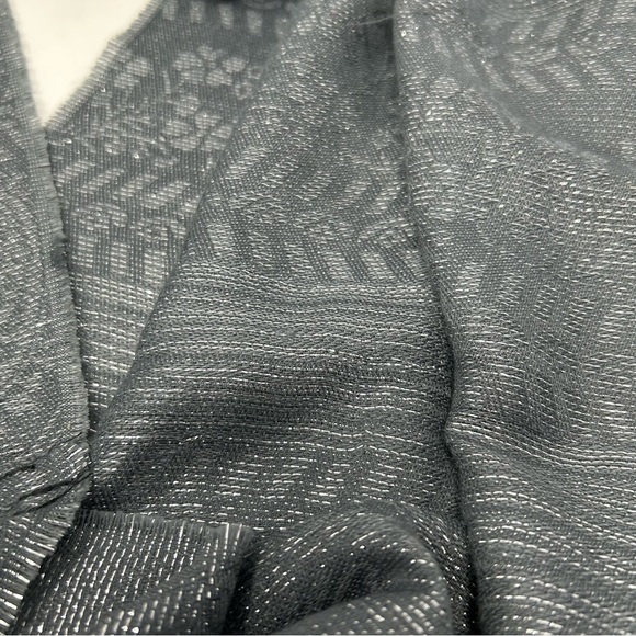 NWT Infinity Loop Gray Patterned Scarf Paisley Metallic - Picture 7 of 8